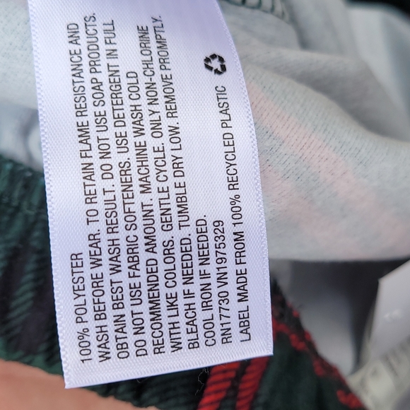 New! Hearth & Hand Kids' Tartan Plaid 2pc Pajama Set - Christmas / Holiday - Picture 7 of 7